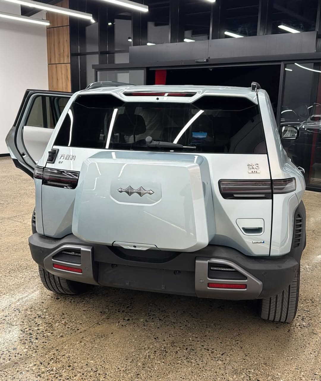 Fangchengbao Leopard 5 - view 3